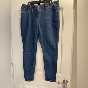 NWOT Ava & Viv mid-rise skinny medium dark wash jeans size 17 juniors